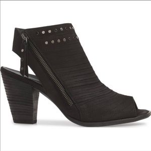 PAUL GREEN Sydney Sandal heel studded open toe 8